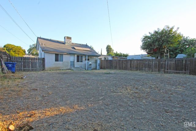 130 Cooper Avenue, Bakersfield, CA 93308