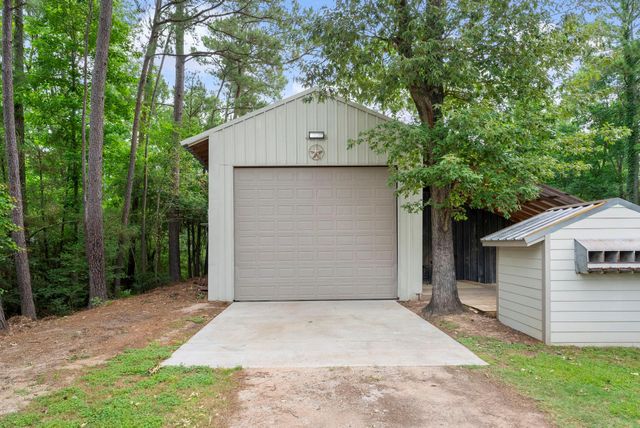 23322 Maid Marian Lane, Hockley, TX 77447
