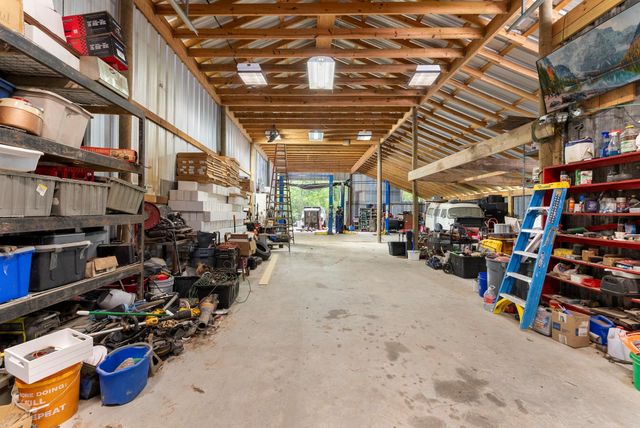 23322 Maid Marian Lane, Hockley, TX 77447
