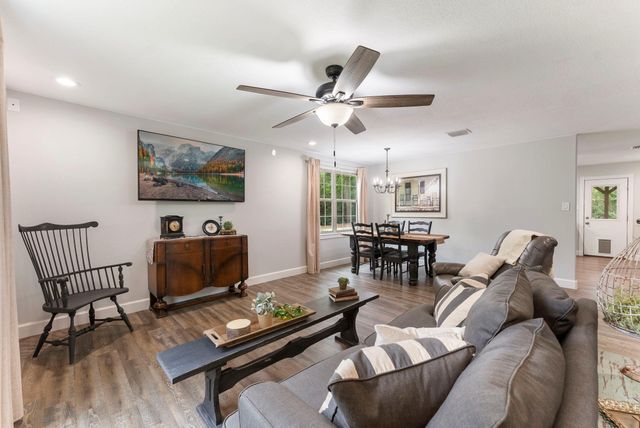 23322 Maid Marian Lane, Hockley, TX 77447