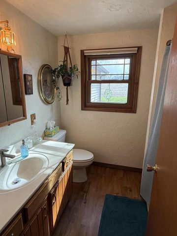 N2453 Bates ROAD, Adell, WI 53001