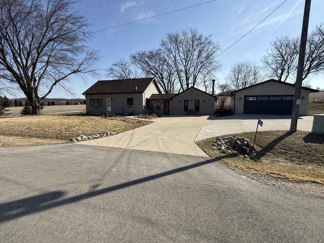 N2453 Bates ROAD, Adell, WI 53001