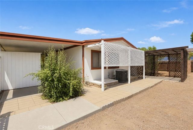 661 Roadrunner, Perris, CA 92570