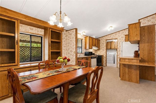 661 Roadrunner, Perris, CA 92570