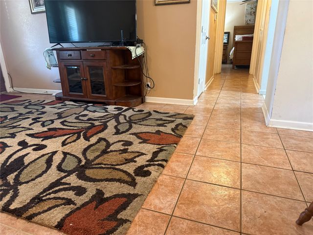 4113 Barksdale Court, Dallas, TX 75211