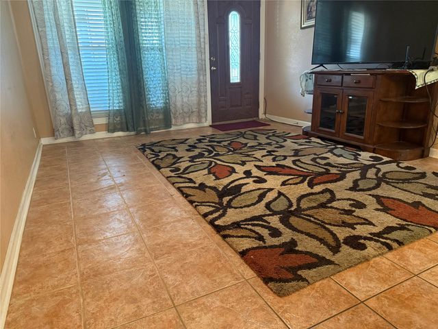 4113 Barksdale Court, Dallas, TX 75211
