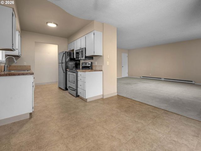 1181 Ne GRANT St, Hillsboro, OR 97124