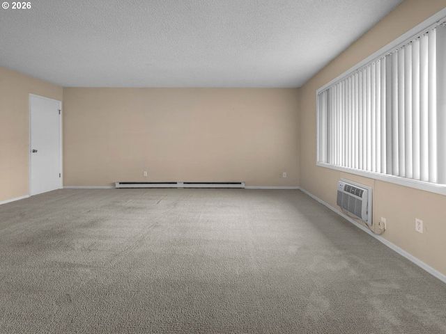 1181 Ne GRANT St, Hillsboro, OR 97124