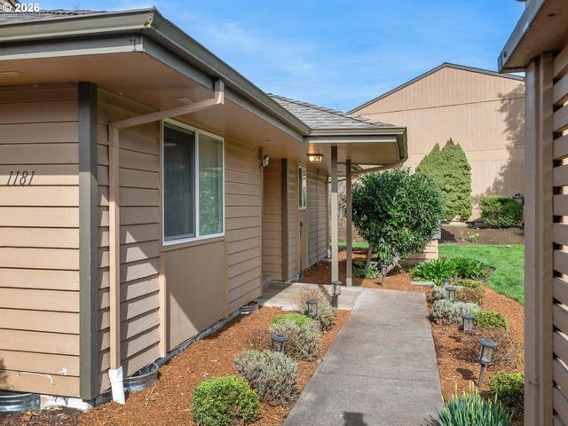 1181 Ne GRANT St, Hillsboro, OR 97124