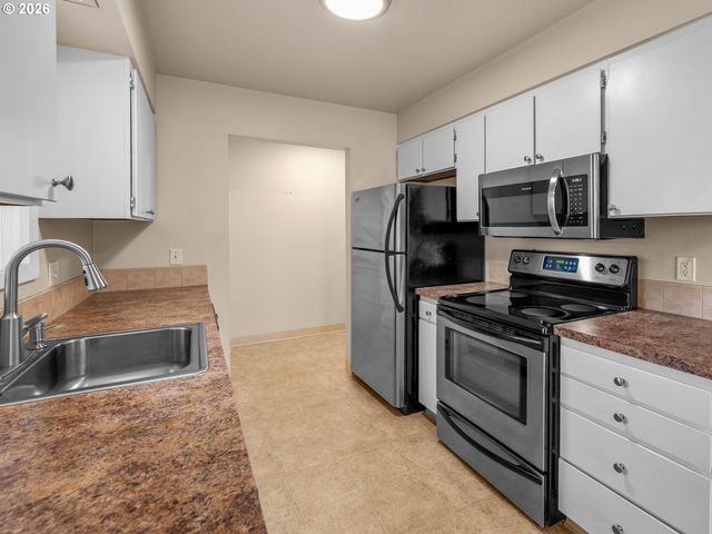 1181 Ne GRANT St, Hillsboro, OR 97124