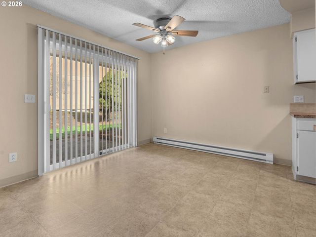 1181 Ne GRANT St, Hillsboro, OR 97124