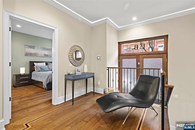 231 1st Street 1B, Jersey City, NJ 07302