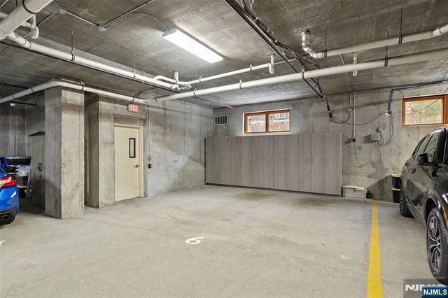 231 1st Street 1B, Jersey City, NJ 07302