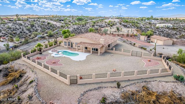 1225 MULE DEER Trail, Wickenburg, AZ 85390