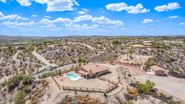 1225 MULE DEER Trail, Wickenburg, AZ 85390