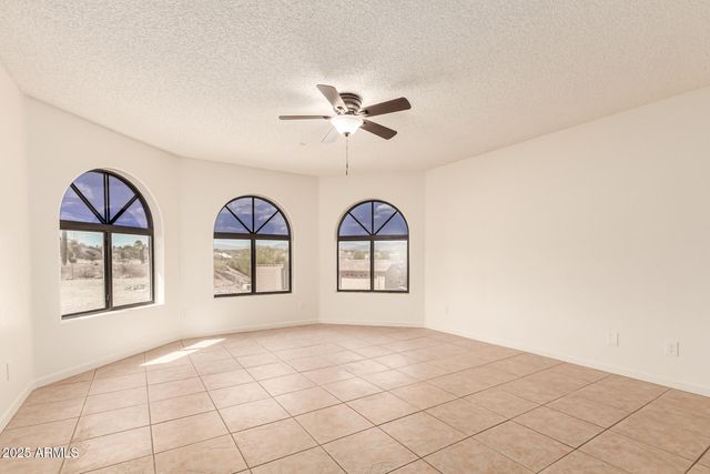 1225 MULE DEER Trail, Wickenburg, AZ 85390