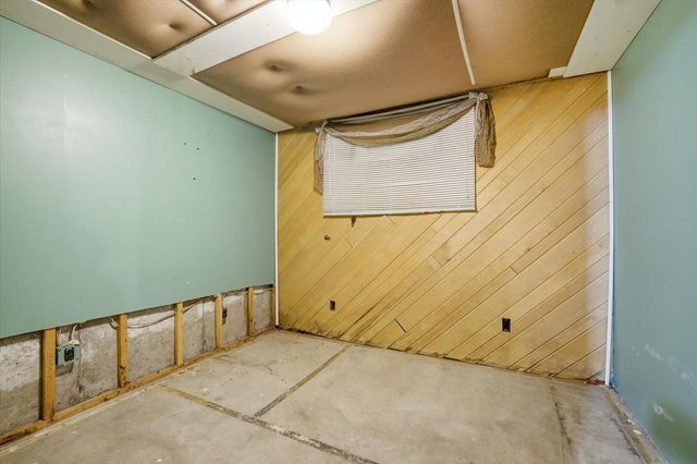 5391 South Court, Mountain Iron, MN 55768