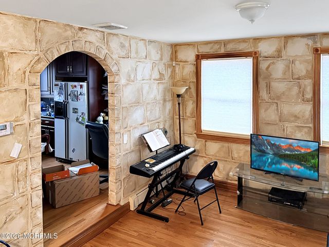 80 Ivins Drive, New Egypt, NJ 08533