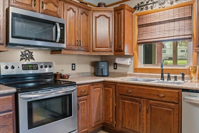 48 Hill Rd, Big Sandy, TN 38221