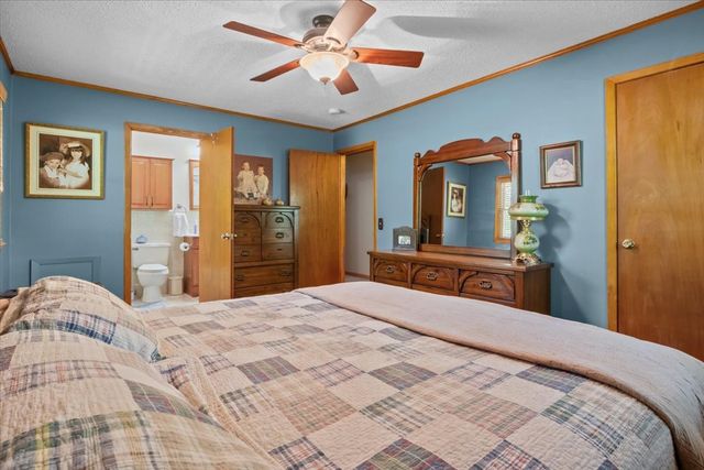 48 Hill Rd, Big Sandy, TN 38221