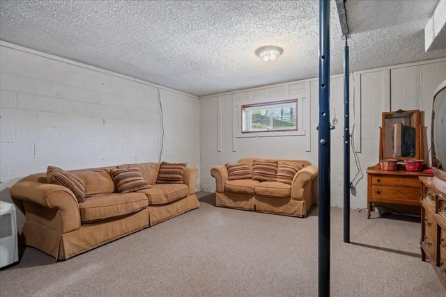 48 Hill Rd, Big Sandy, TN 38221
