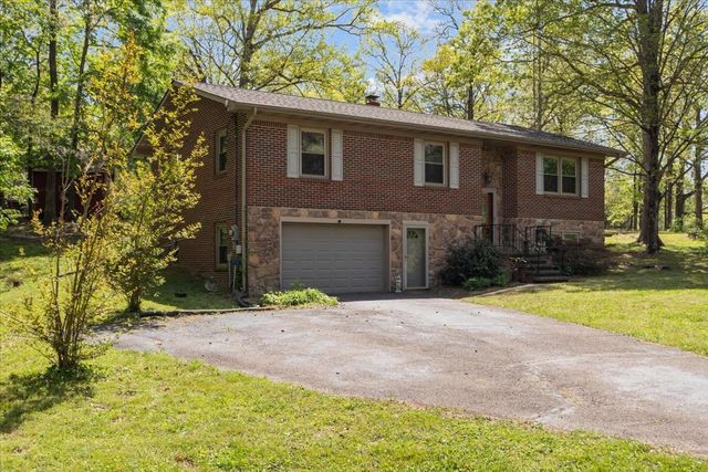 48 Hill Rd, Big Sandy, TN 38221