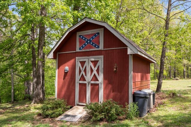 48 Hill Rd, Big Sandy, TN 38221