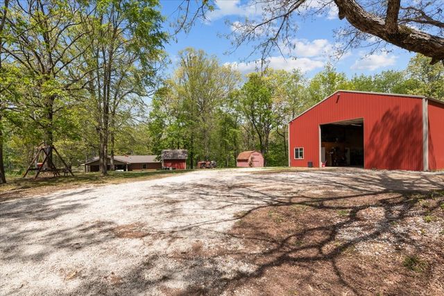 48 Hill Rd, Big Sandy, TN 38221
