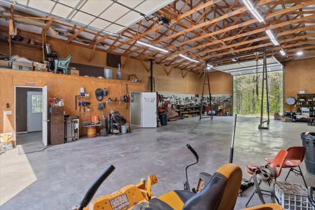 48 Hill Rd, Big Sandy, TN 38221