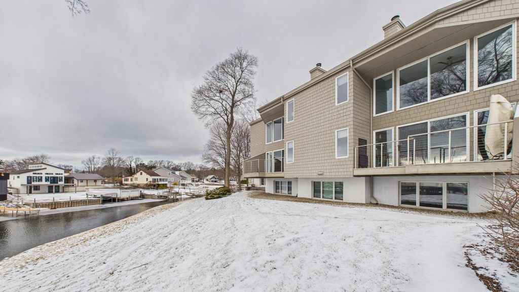 408 Ruddiman Drive 3, North Muskegon City, MI 49445