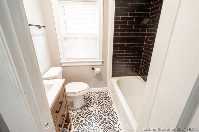 901 Cherry Drive, Jeffersonville, IN 47130