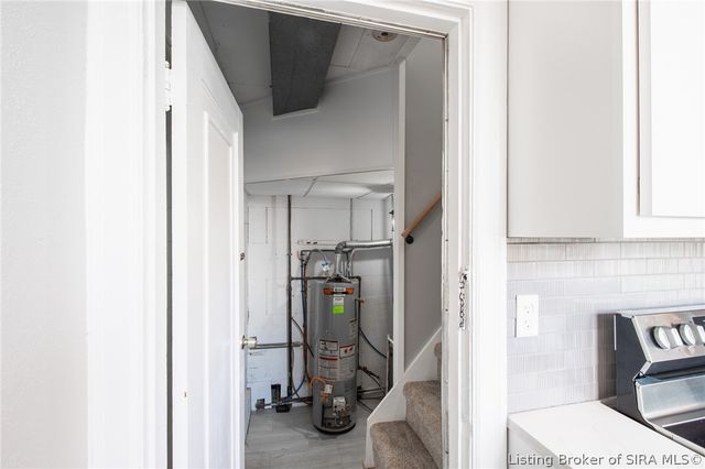 901 Cherry Drive, Jeffersonville, IN 47130