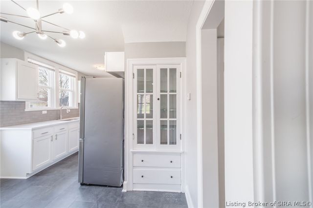 901 Cherry Drive, Jeffersonville, IN 47130