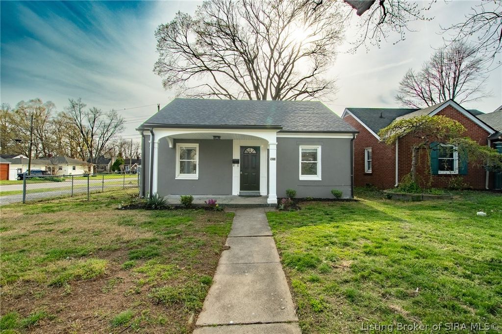 901 Cherry Drive, Jeffersonville, IN 47130