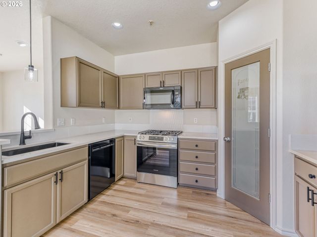 11165 Sw BARBER St, Wilsonville, OR 97070