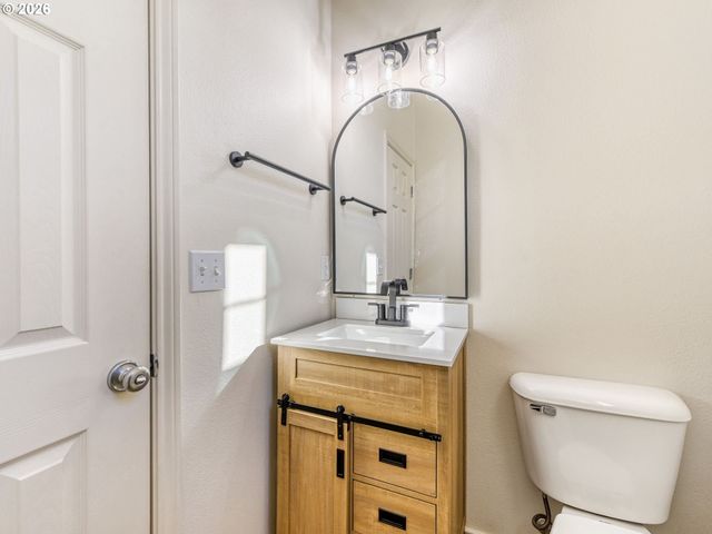 11165 Sw BARBER St, Wilsonville, OR 97070