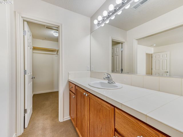 11165 Sw BARBER St, Wilsonville, OR 97070