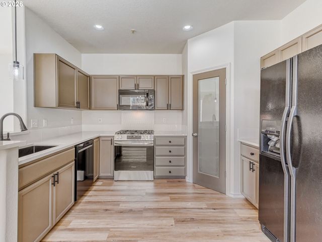 11165 Sw BARBER St, Wilsonville, OR 97070