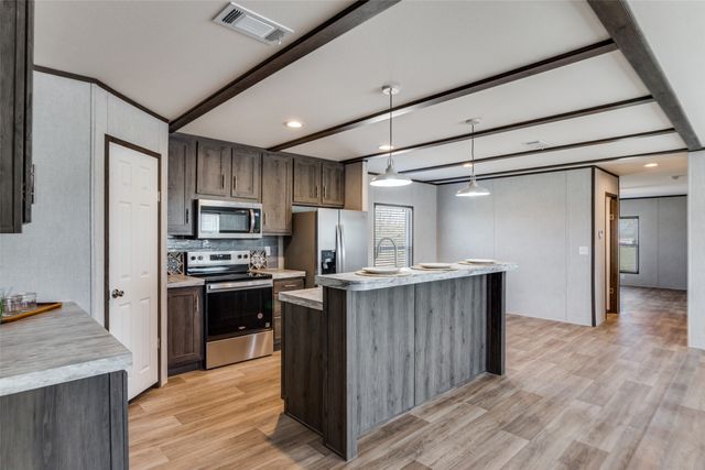 175 Cedar Drive, Azle, TX 76020