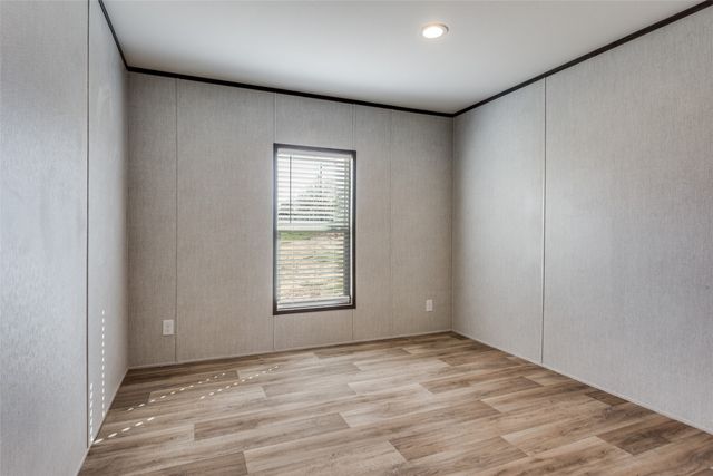 175 Cedar Drive, Azle, TX 76020