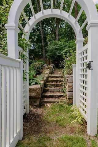 98 Randolph St, Weymouth, MA 02190