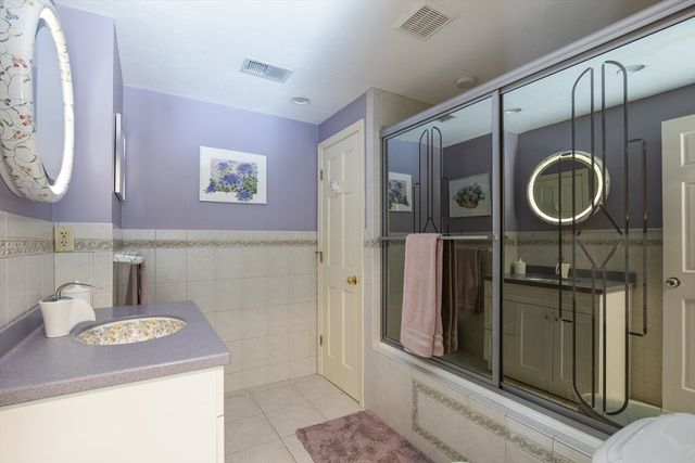 98 Randolph St, Weymouth, MA 02190
