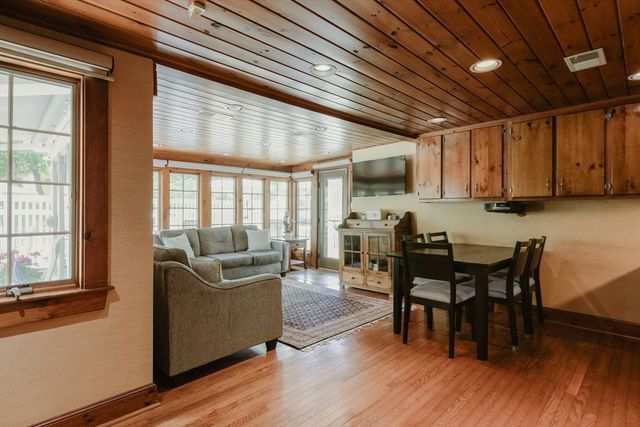 98 Randolph St, Weymouth, MA 02190