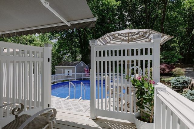 98 Randolph St, Weymouth, MA 02190