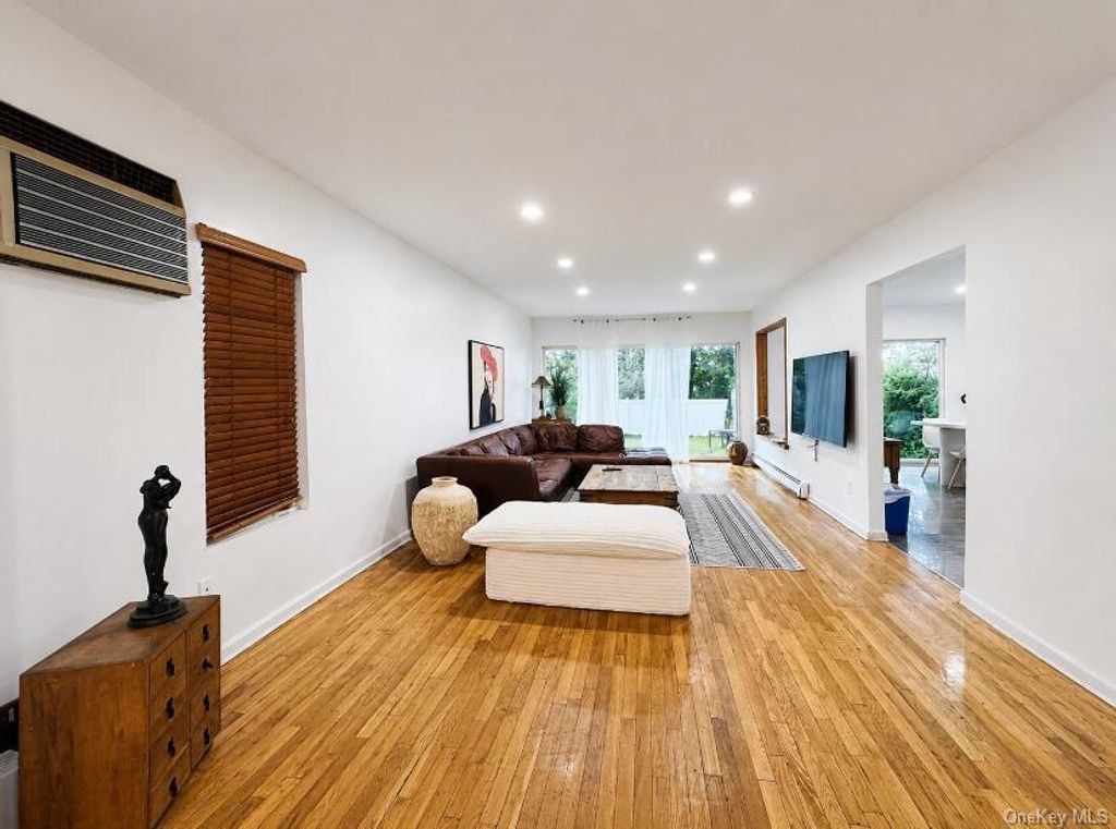 176-29 80th Drive, Jamaica, NY 11432 — photo 2