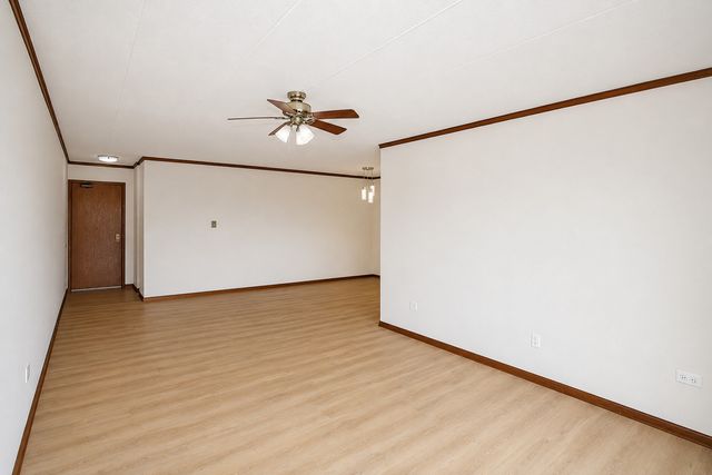 6490 N Northwest Highway 5F, Chicago, IL 60631