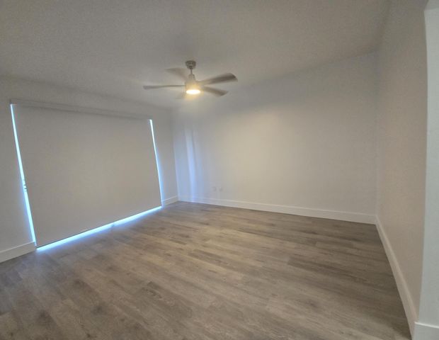 18555 NE 14th Avenue 709, Miami, FL 33179