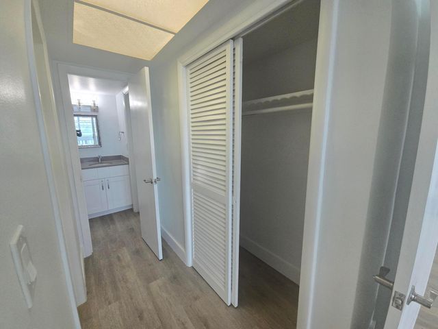 18555 NE 14th Avenue 709, Miami, FL 33179