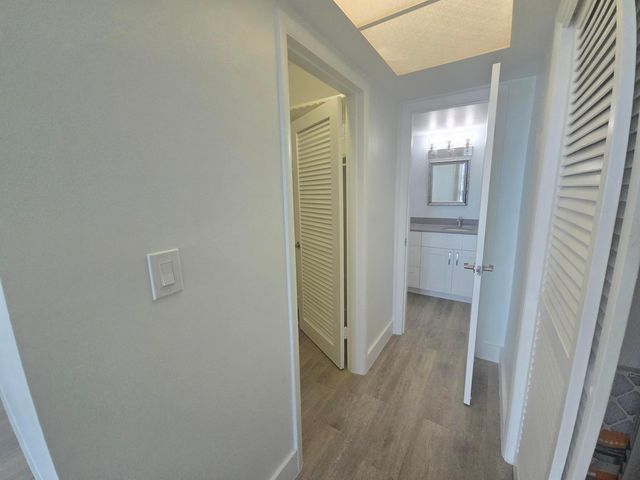 18555 NE 14th Avenue 709, Miami, FL 33179