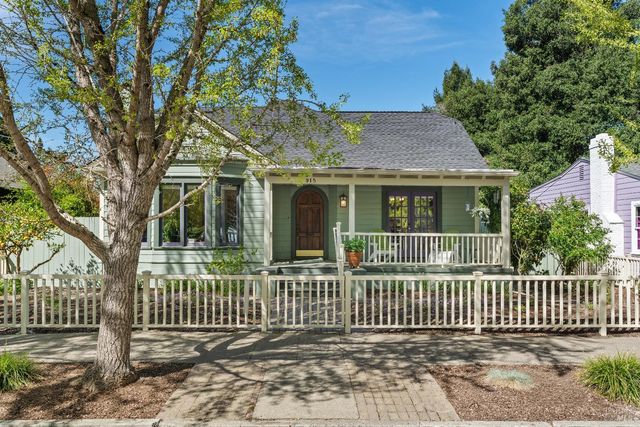 915 St Helena Ave, Santa Rosa, CA 95404
